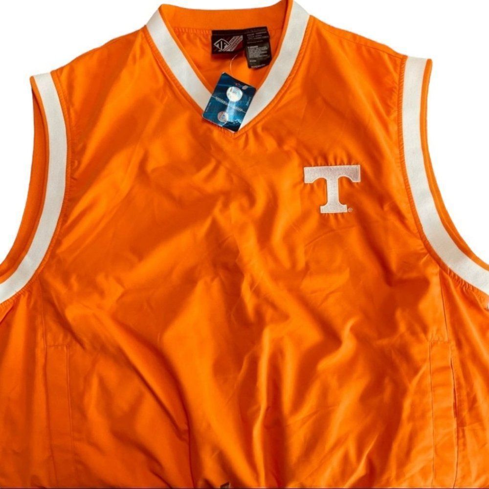 Vols | University of Tennessee TN | V-Neck Windbreaker Pullover Vest | Large